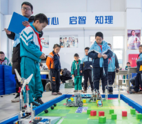 学生选取拼装到试验过程的规划实施再到试验数据的记录